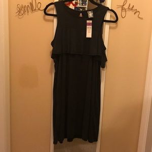 BNWT Agnes & Dora Cold Shoulder Tunic